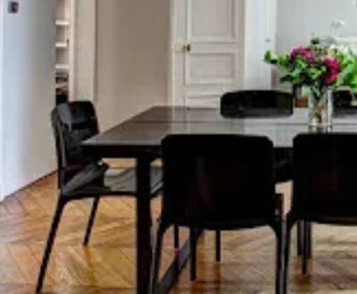 Easy Ways to Make Your Dining Room Look More Spacious